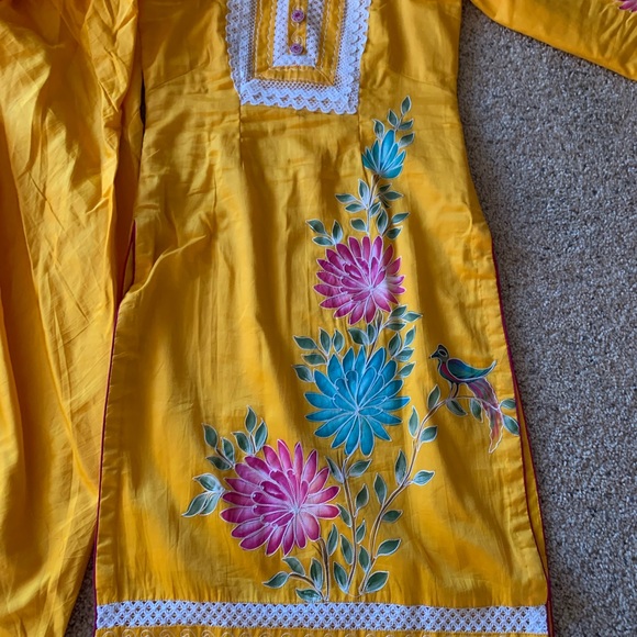 Punjabi suit with salwar - Picture 1 of 5